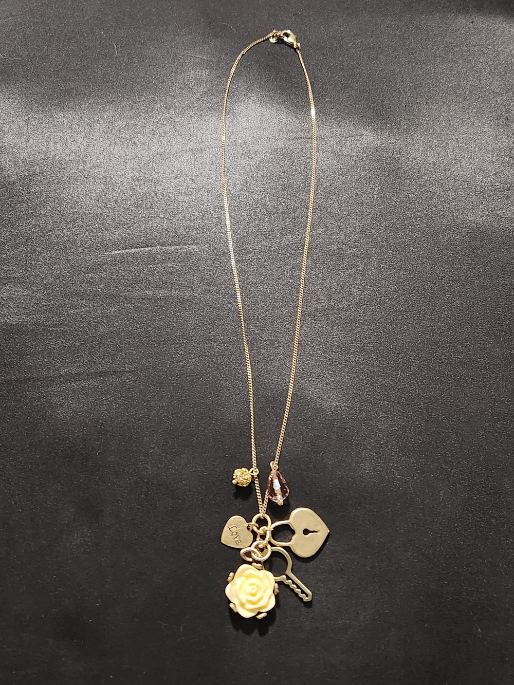 ​Vintage Romantic Gold Tone Rose Heart Lock & Key Charm Necklace 18"